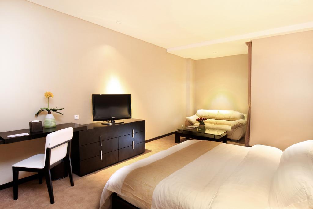 Grand Delta Hotel Medan Buitenkant foto