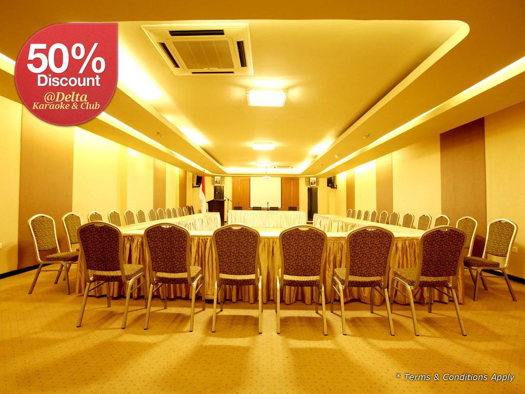 Grand Delta Hotel Medan Buitenkant foto